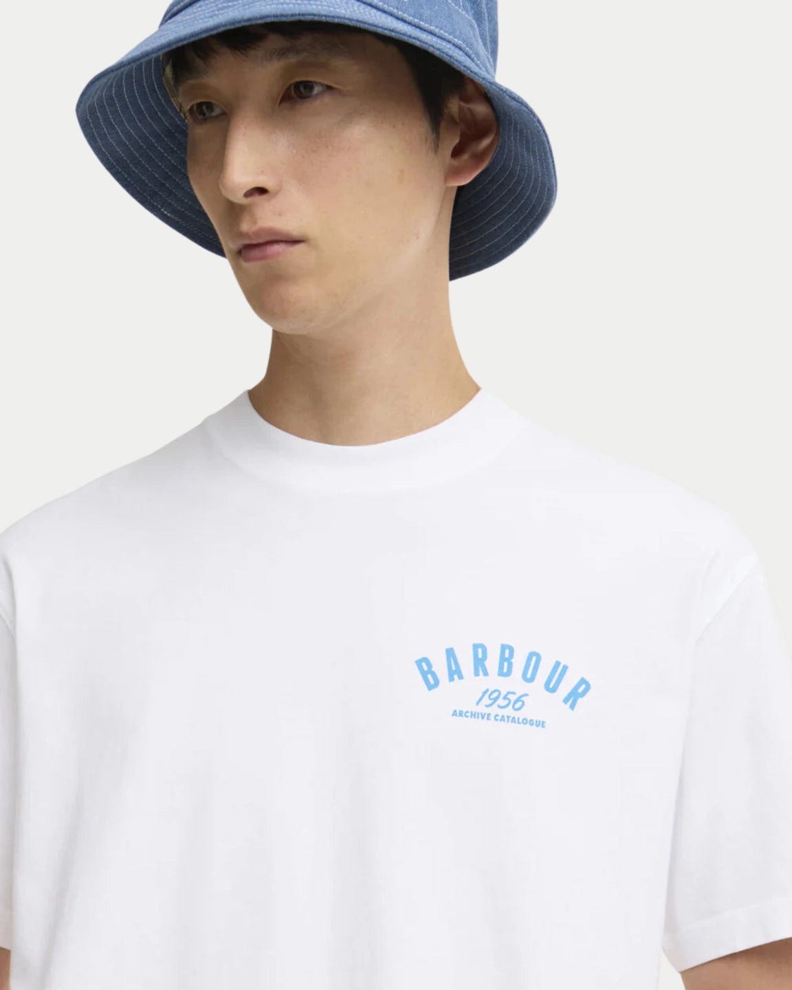 Barbour 1956 Archive Oversized T-Shirt White — Oversized, 100% katoen T-shirts | Stuen Store Tilburg