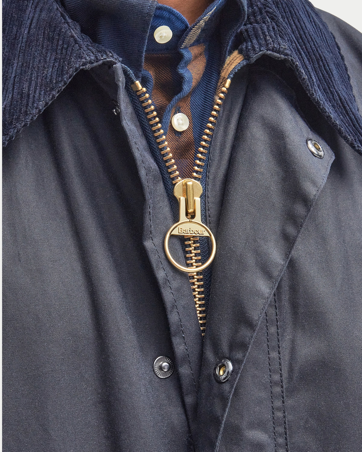 Barbour Border® Waxed Jacket Navy — Gewaxt katoen | Stuen Store Tilburg