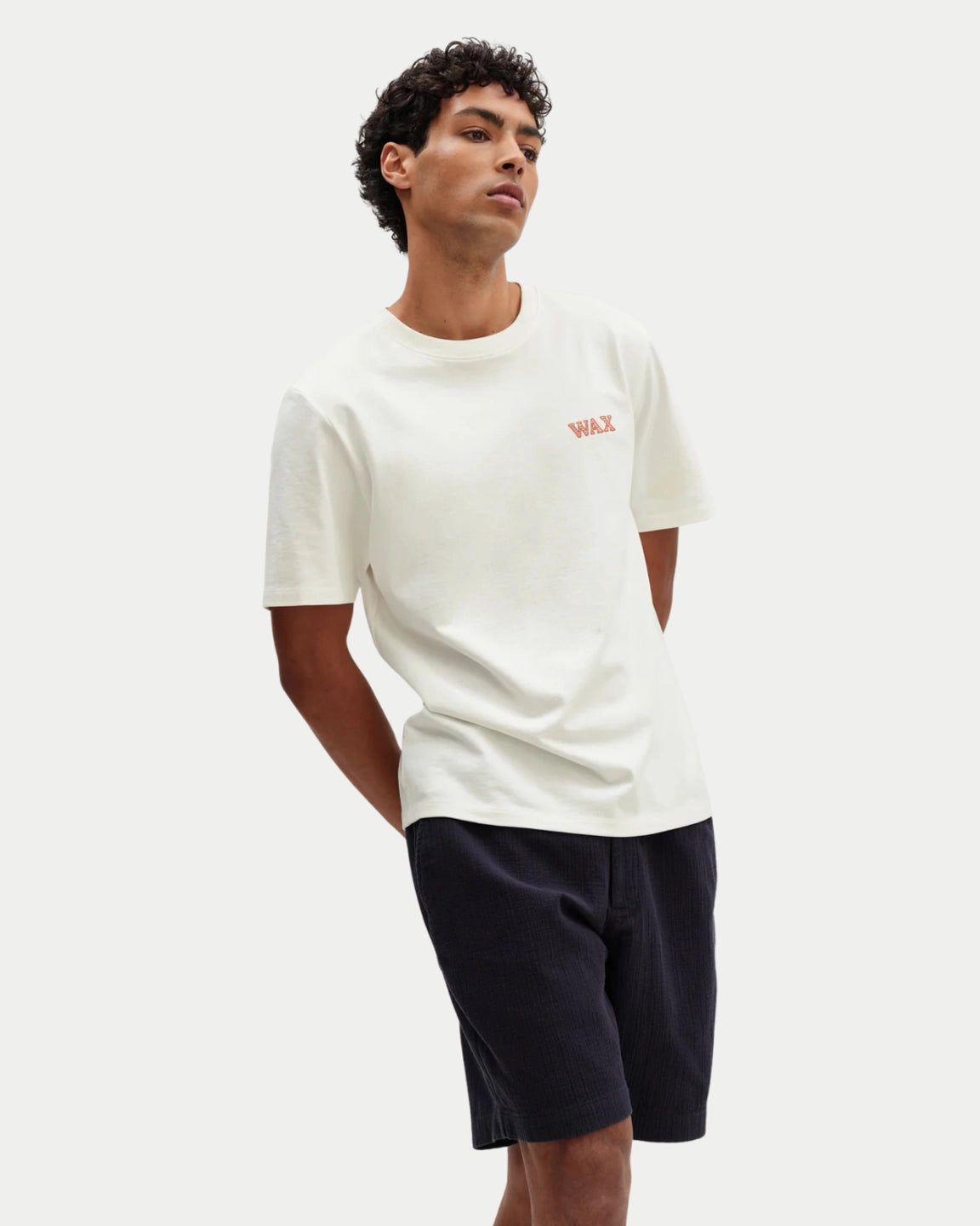 Wax London Dean Tee Grid Logo Embroidery Ecru / Rust - Stuen Store Tilburg | De beste herenkleding en -accessoires in Tilburg