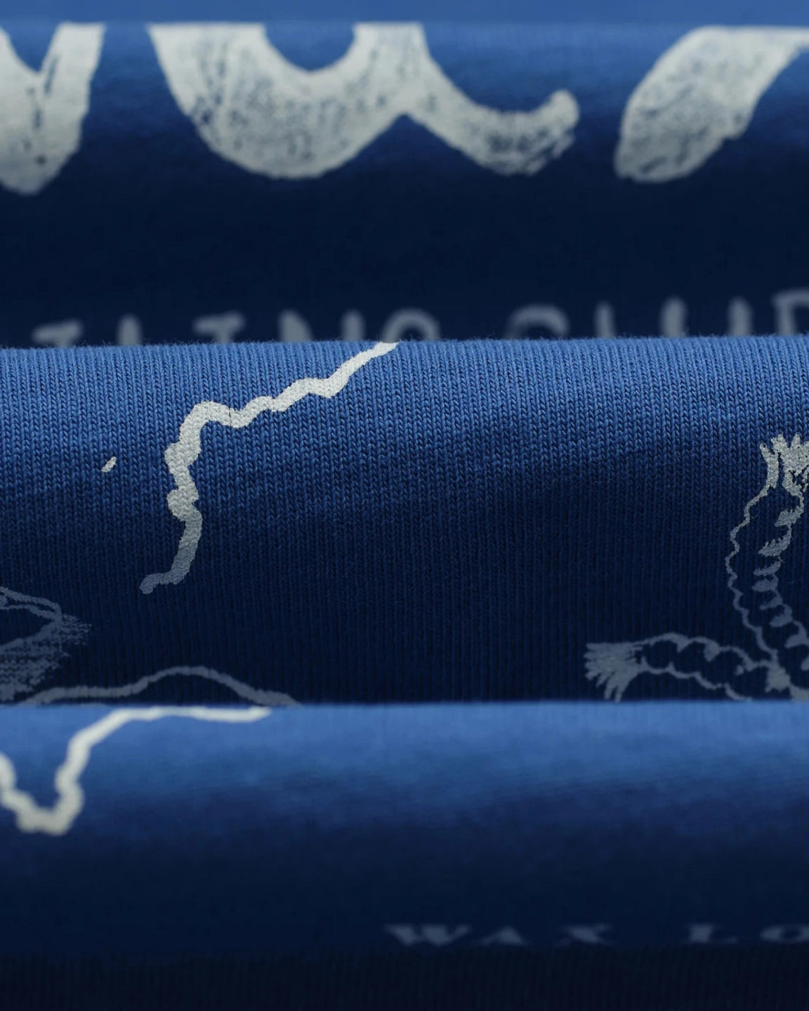 Wax London Dean Tee Sailing Map Print Blue / Ecru - Stuen Store Tilburg | De beste herenkleding en -accessoires in Tilburg