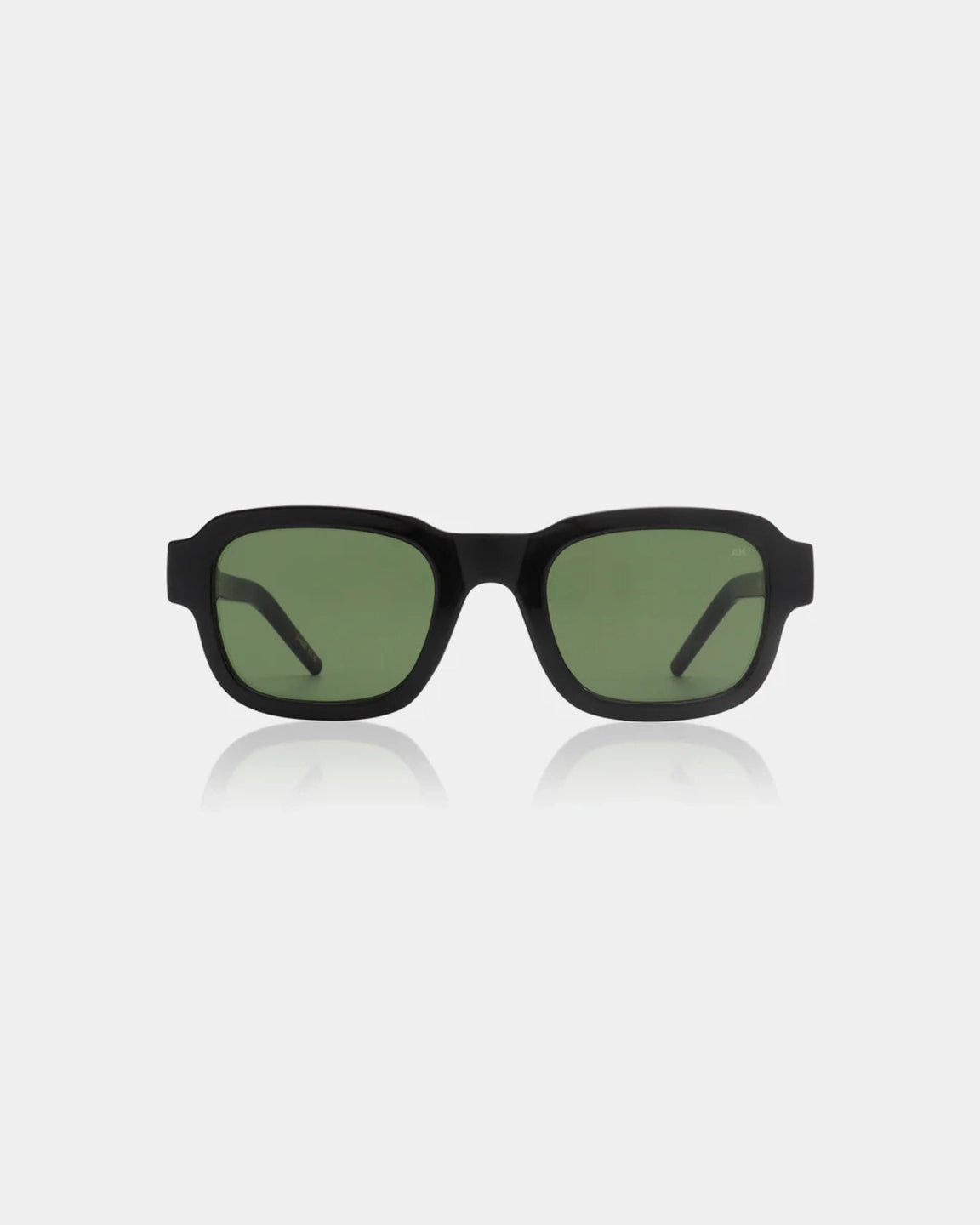 A. Kjærbede Halo Black — Van casual basics tot een meer geklede styling Zonnebril | Stuen Store Tilburg