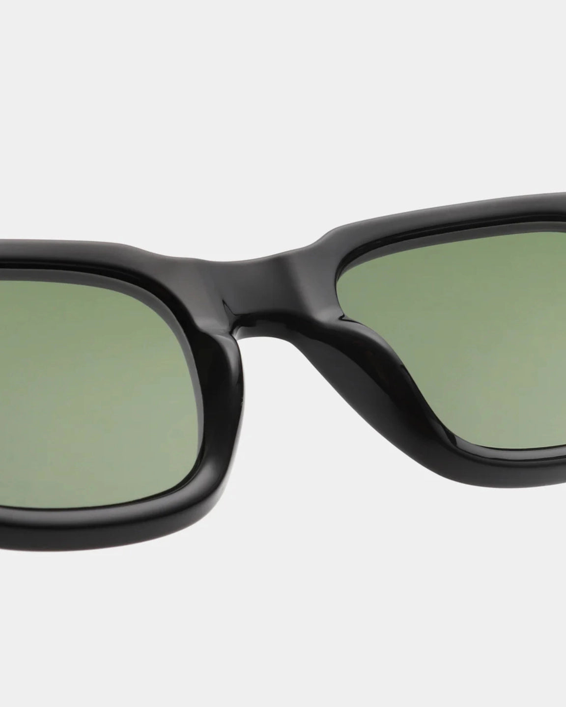 A. Kjærbede Halo Black — Van casual basics tot een meer geklede styling Zonnebril | Stuen Store Tilburg