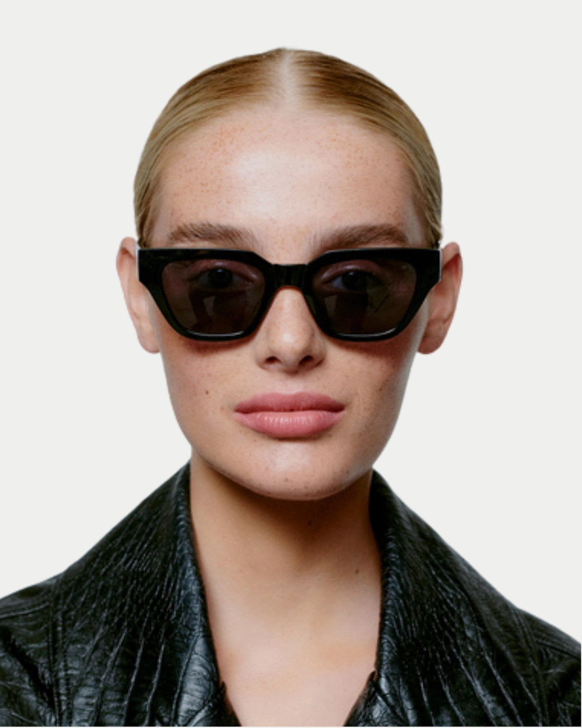 A. Kjærbede Kaws Black - Stuen Store Tilburg | De beste herenkleding en -accessoires