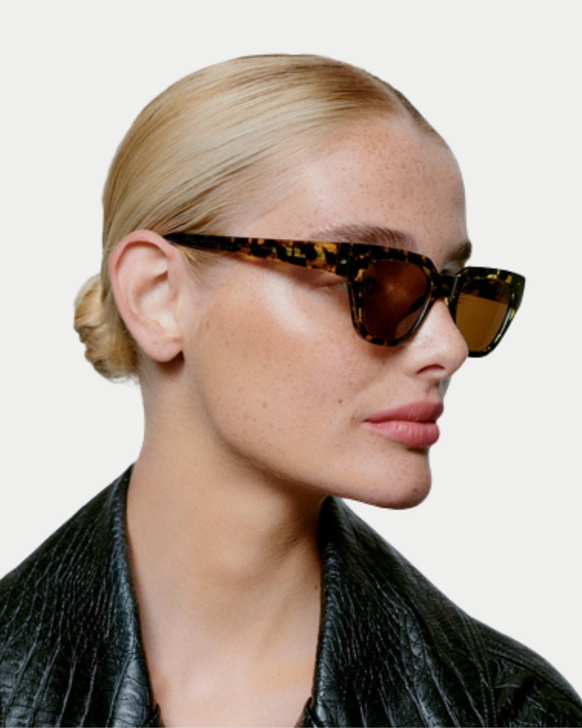 A. Kjærbede Kaws Black / Yellow Tortoise - Stuen Store Tilburg | De beste herenkleding en -accessoires