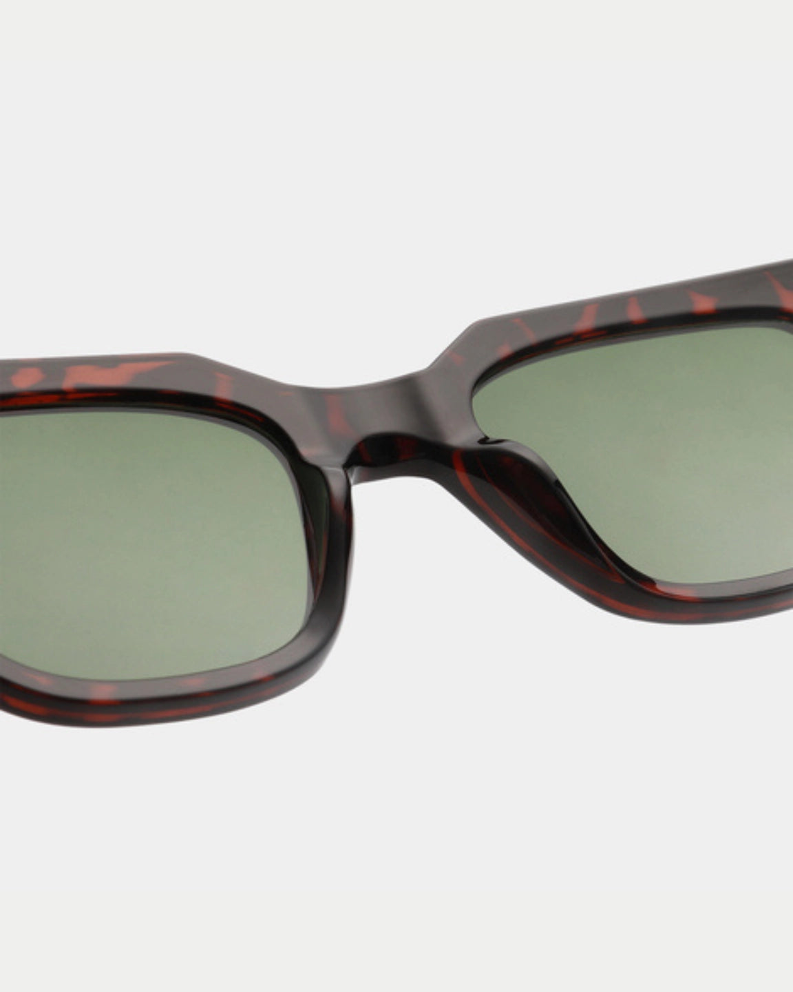 A. Kjærbede Kaws Demi Tortoise — is geïnspireerd op Scandinavisch minimalisme en tijdloosheid Zonnebril | Stuen Store Tilburg