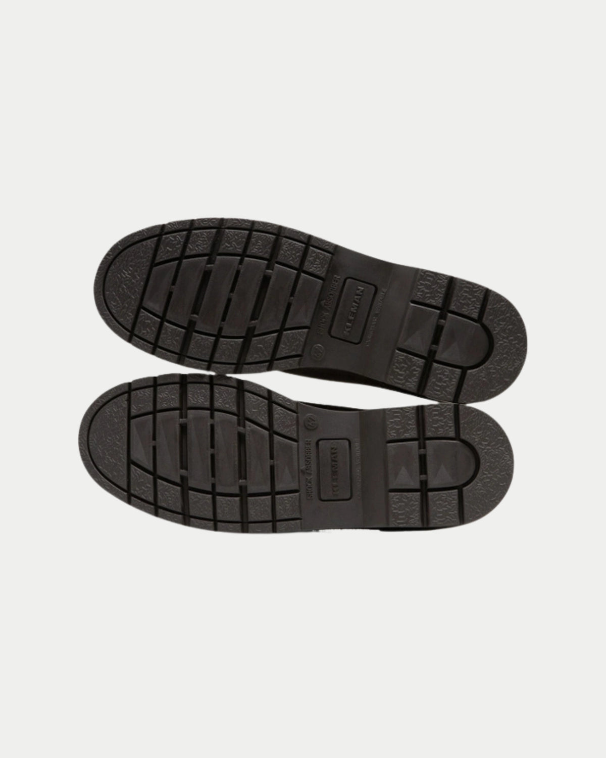 Kleman Padror Black — gekartelde zoom en stiksels zorgen voor een iconische | Stuen Store Tilburg