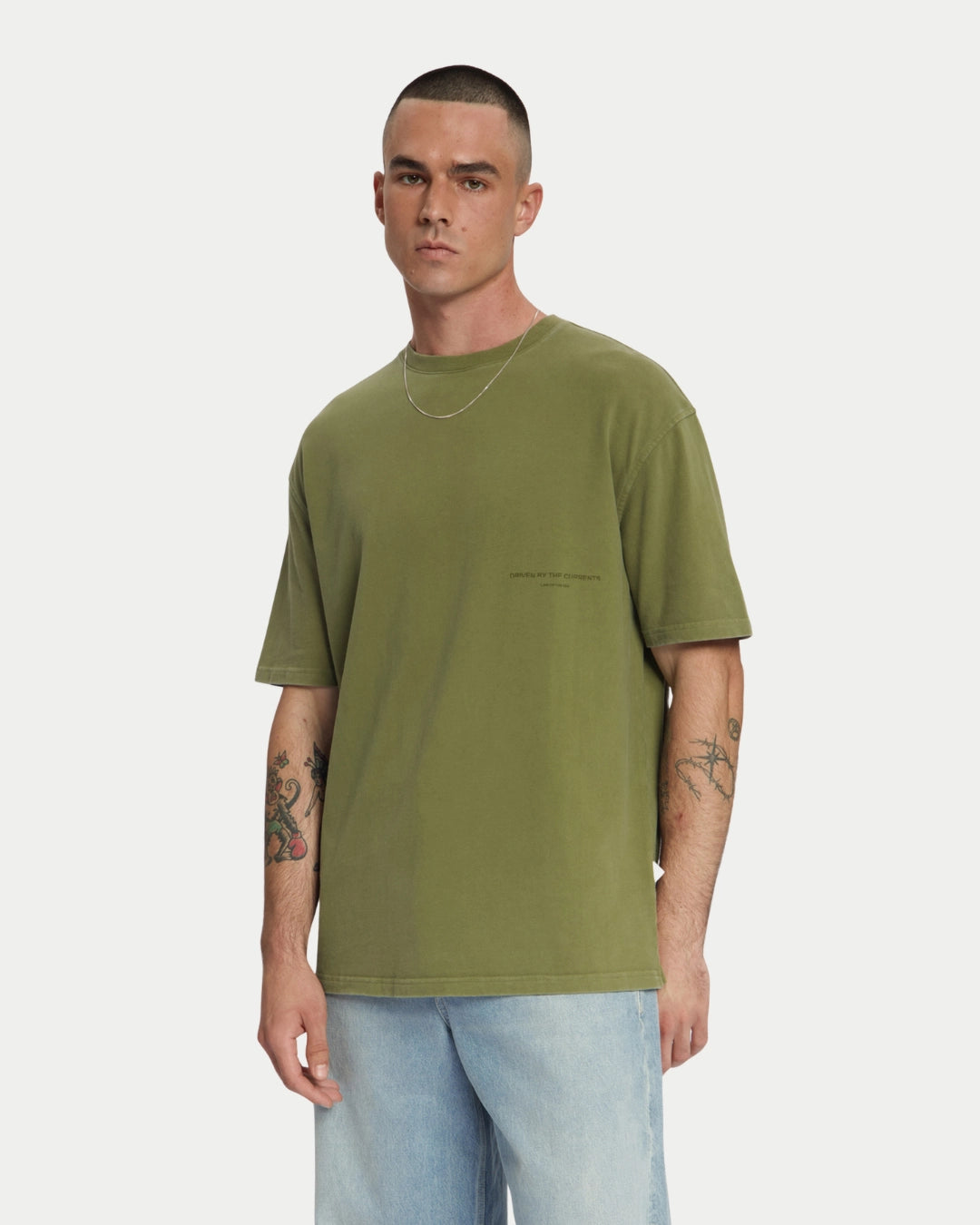 Law Of The Sea Aqualis T-shirt Martini Olive Green, Loose fit groen t-shirt van 100% katoen | Stuen Store Tilburg