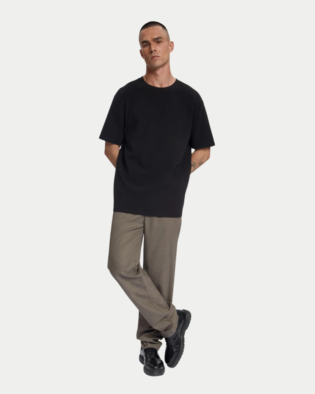 Auren Structured T-shirt Jet Black