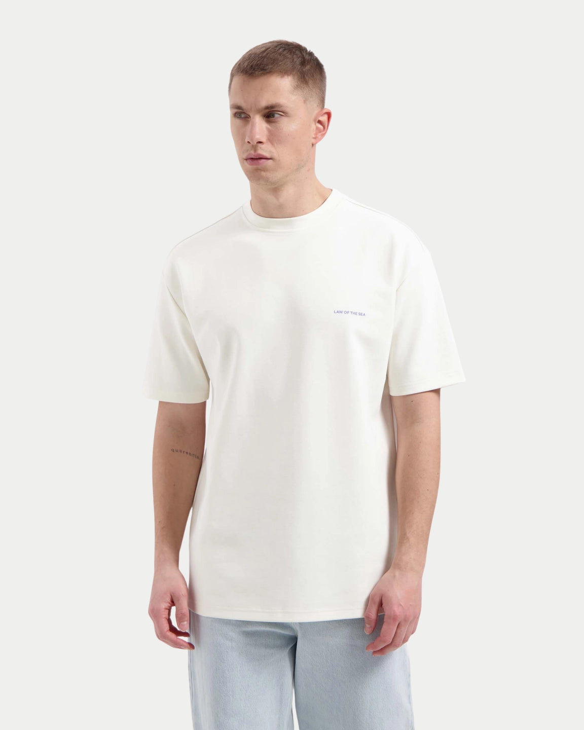 Law Of The Sea Fluid Artwork Tee Snow White - Stuen Store Tilburg | De beste herenkleding en -accessoires