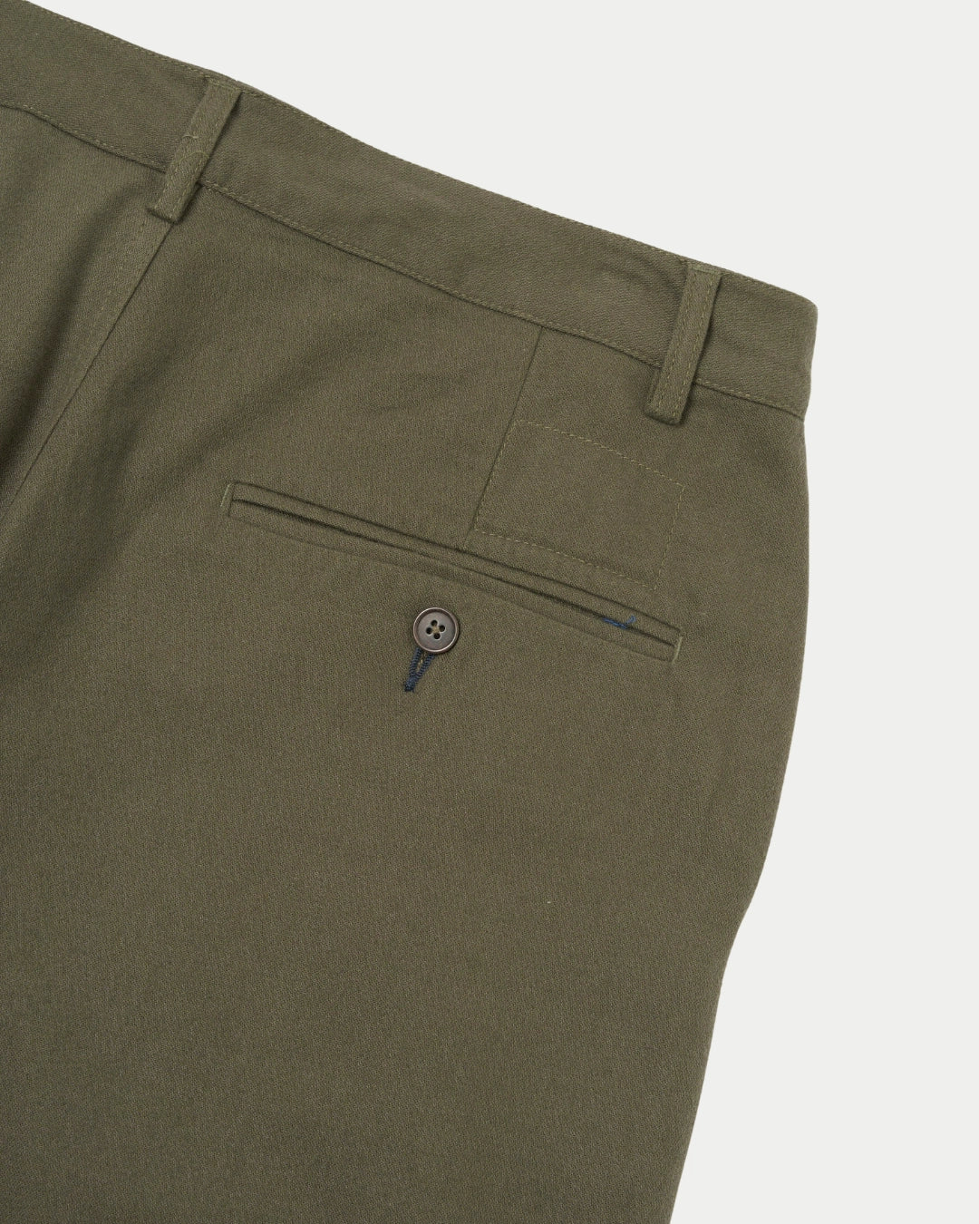 Universal Works Military Chino Brushed Moleskin Olive, Groene broek | Stuen Store Tilburg