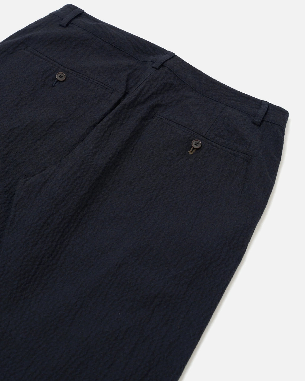 Universal Works Military Chino Ospina Cotton Dark Navy - Stuen Store Tilburg | De beste herenkleding en -accessoires in Tilburg