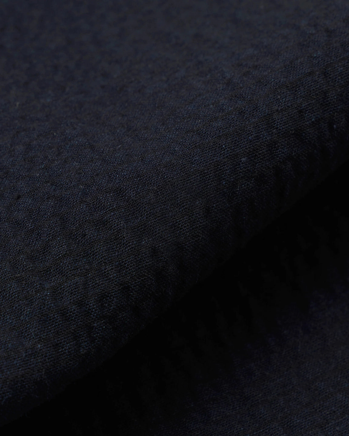Universal Works Military Chino Ospina Cotton Dark Navy - Stuen Store Tilburg | De beste herenkleding en -accessoires in Tilburg