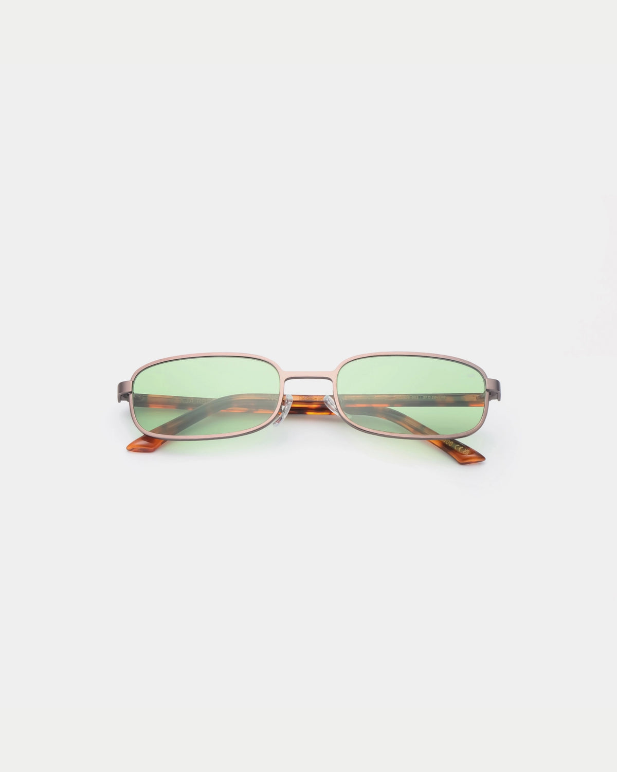 A. Kjærbede Noah Matte Gun Metal Havana — slank monturen met kleine vierkante glazen dat past Zonnebril | Stuen Store Tilburg
