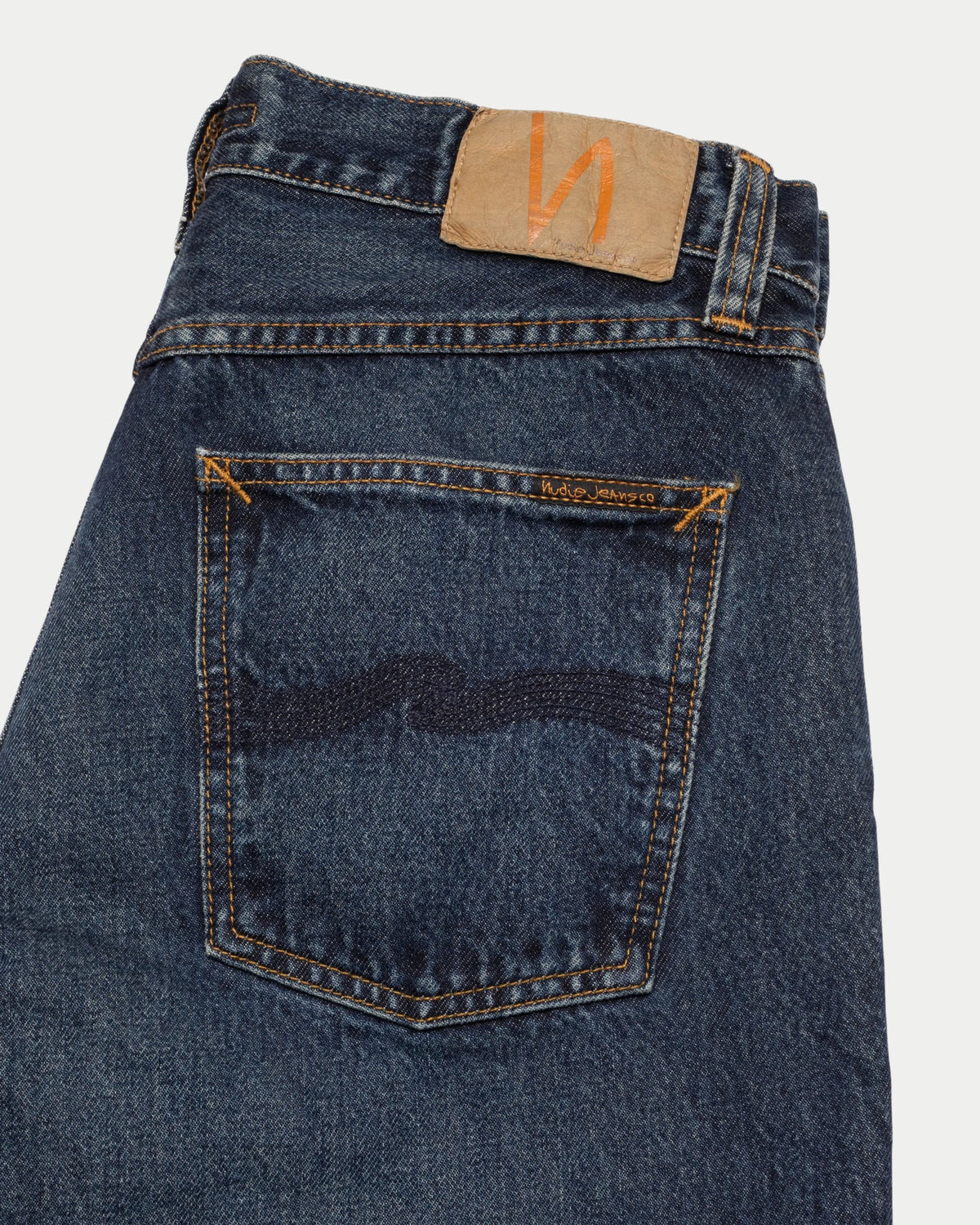 Nudie Jeans Rad Rufus Blue Soil — Regular straight fit, 100% biologisch katoen Jeans | Stuen Store Tilburg