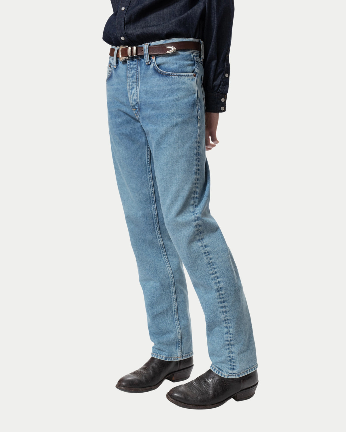 Nudie Jeans Rad Rufus Desert Light Blue — High-waist regular fit, denim Jeans | Stuen Store Tilburg