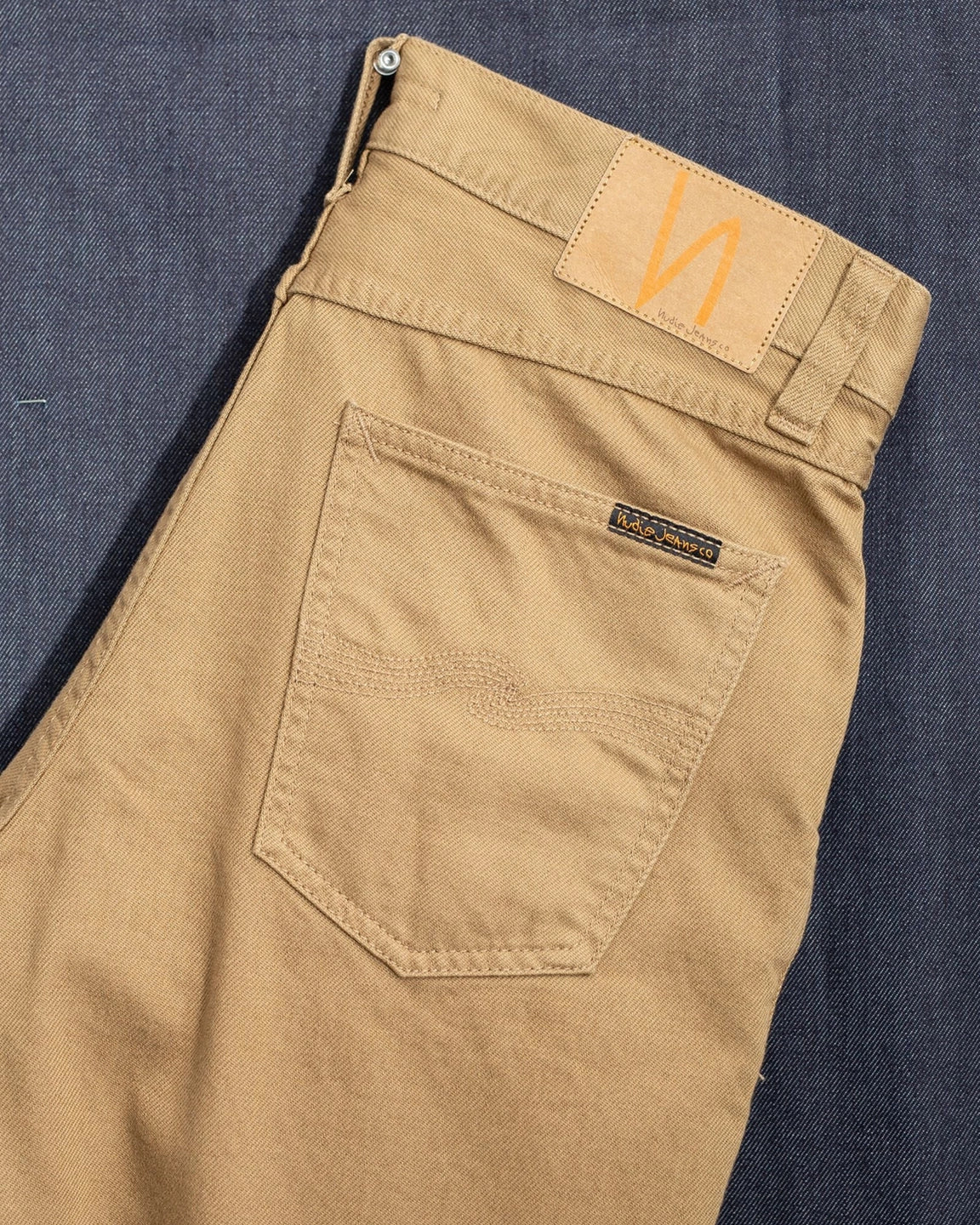 Nudie Jeans Rad Rufus Everlion — High-waist regular fit, 100% biologisch katoen Jeans | Stuen Store Tilburg