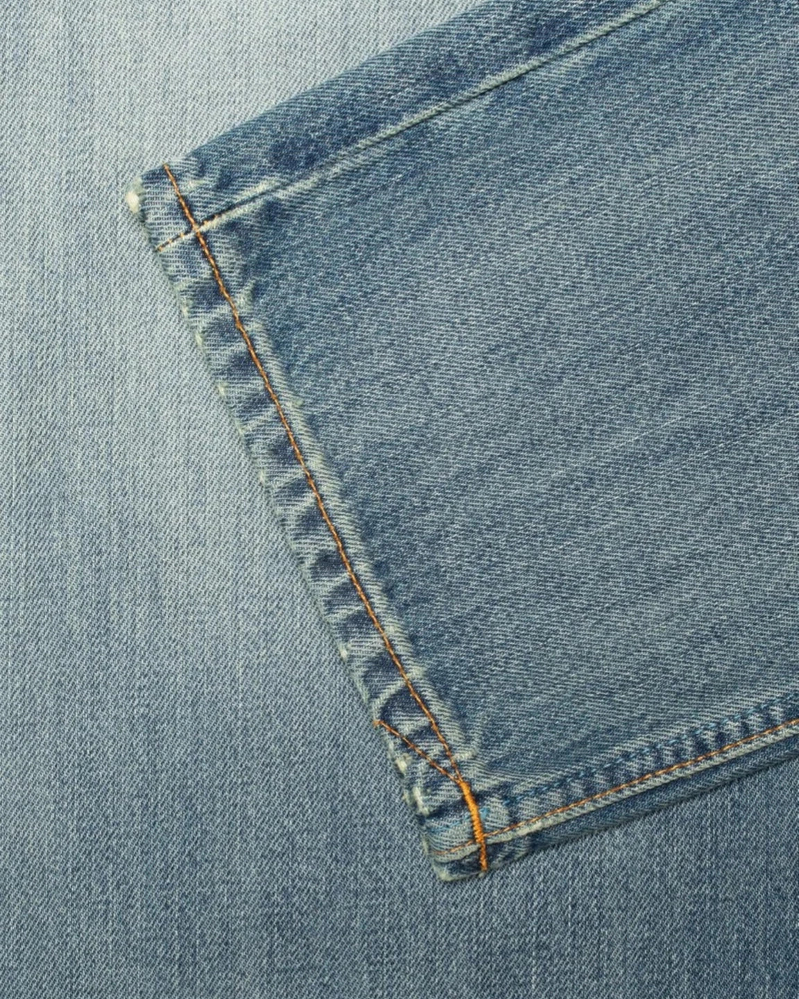 Nudie Jeans Rad Rufus Mud Wash — Regular straight fit, 100% biologisch katoen Jeans | Stuen Store Tilburg