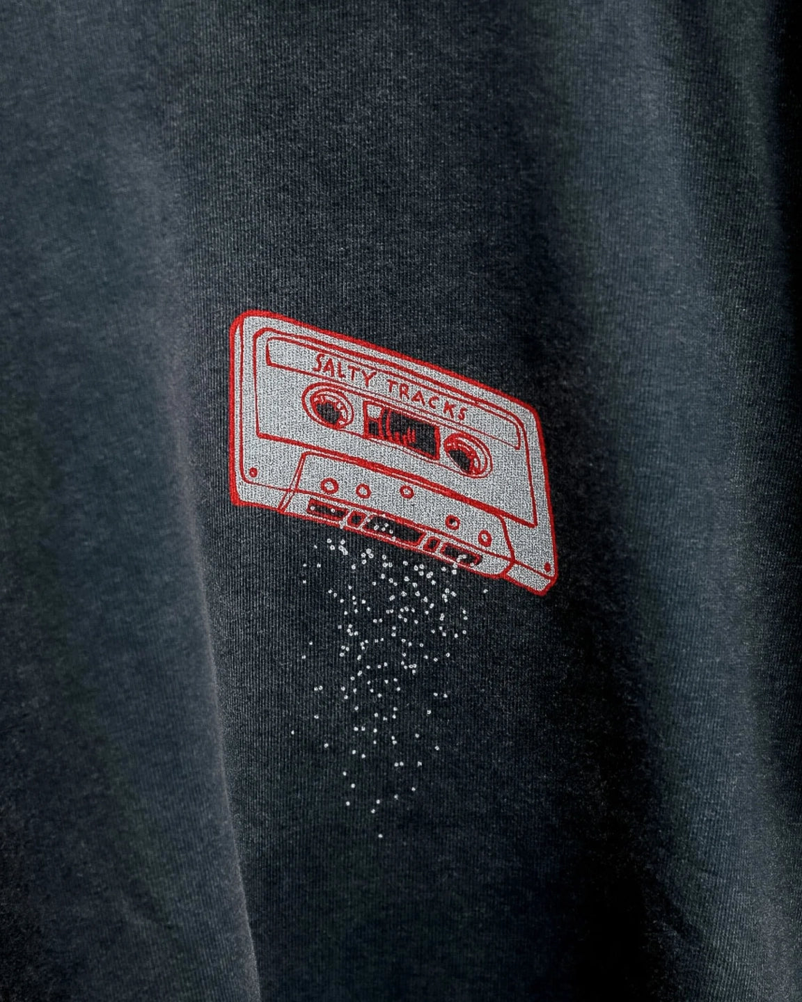 Nudie Jeans Roy Salty Tracks T-Shirt Antracite - Stuen Store Tilburg | De beste herenkleding en -accessoires