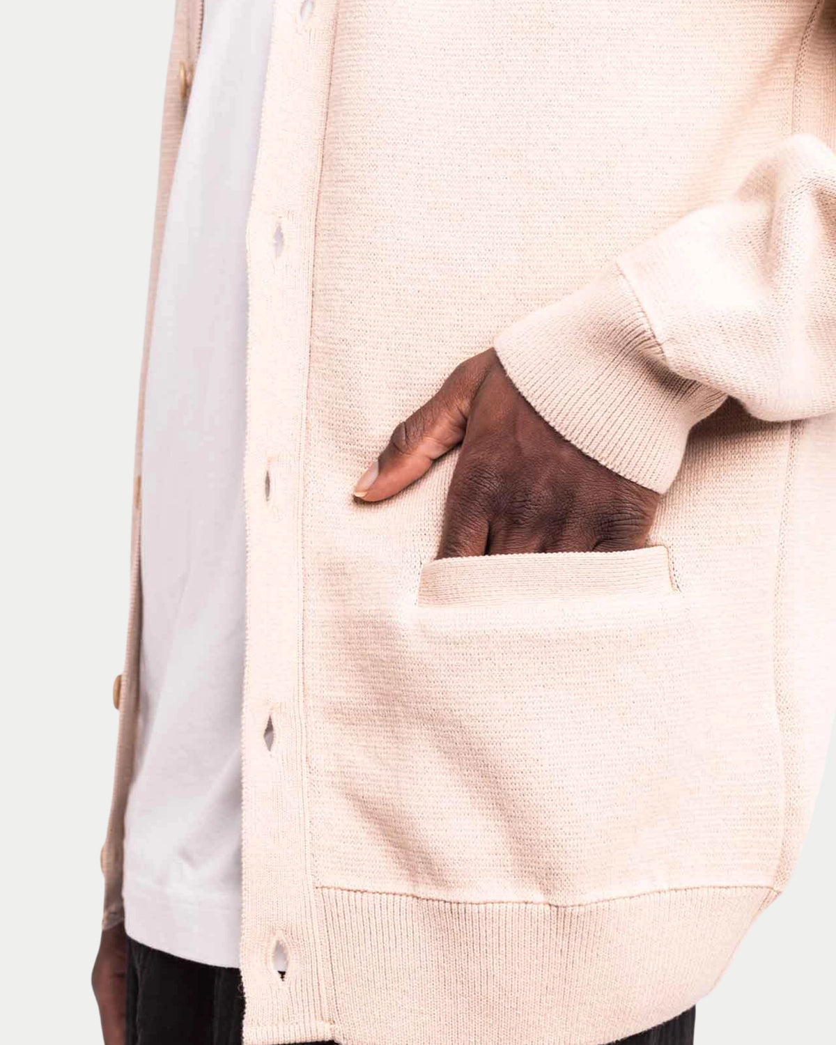 Olow Cardigan Quiet Life Beige — Met deze Quiet Life Cardigan is er niks | Stuen Store Tilburg