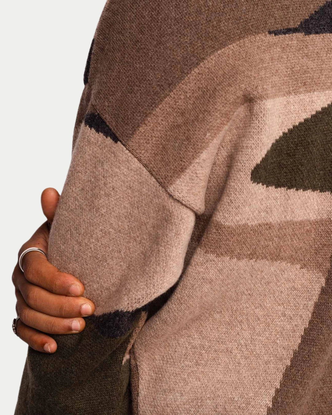 Olow Pinhal Knitwear Pull Motif, Beige sweater | Stuen Store Tilburg