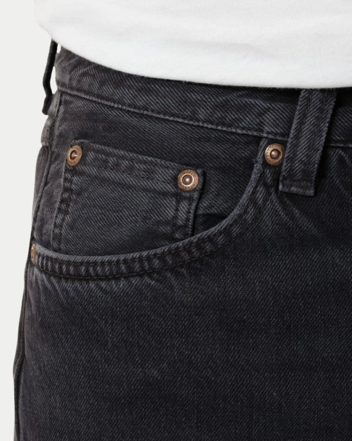 Nudie Jeans Rad Rufus Vintage Black — High-waist regular fit, 100% biologisch katoen Jeans | Stuen Store Tilburg