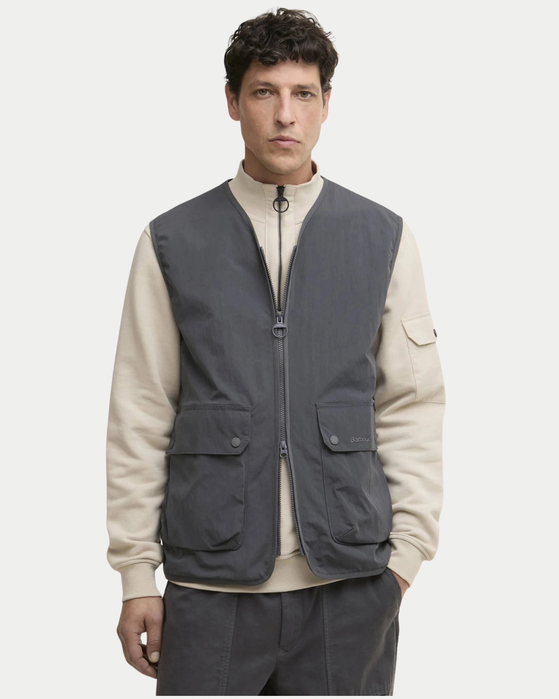 Barbour Re-engineered Flyweight Gilet Asphalt - Stuen Store Tilburg | De beste herenkleding en -accessoires