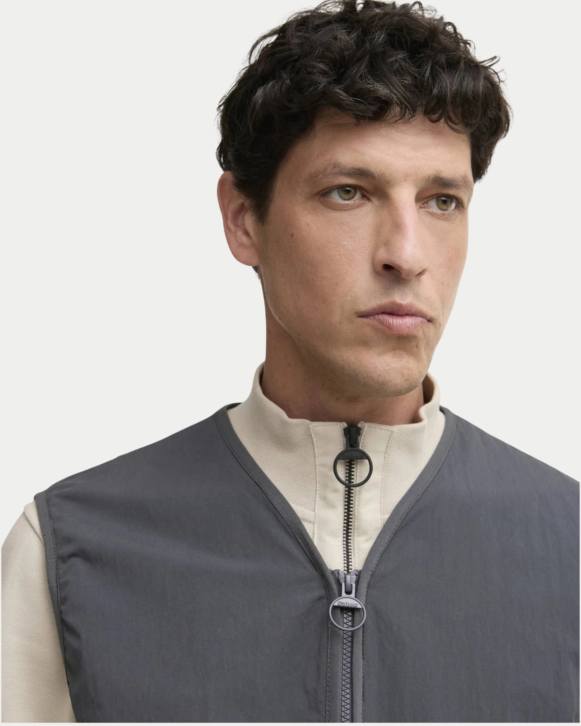 Barbour Re-engineered Flyweight Gilet Asphalt - Stuen Store Tilburg | De beste herenkleding en -accessoires