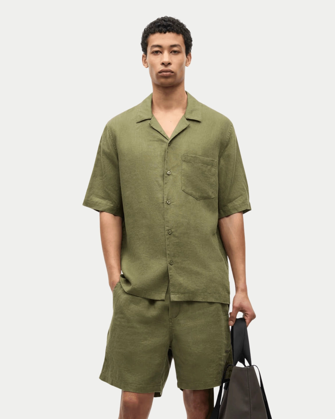 Samsøe Samsøe Sajabari Shorts Burnt Olive - Stuen Store Tilburg | De beste herenkleding en -accessoires