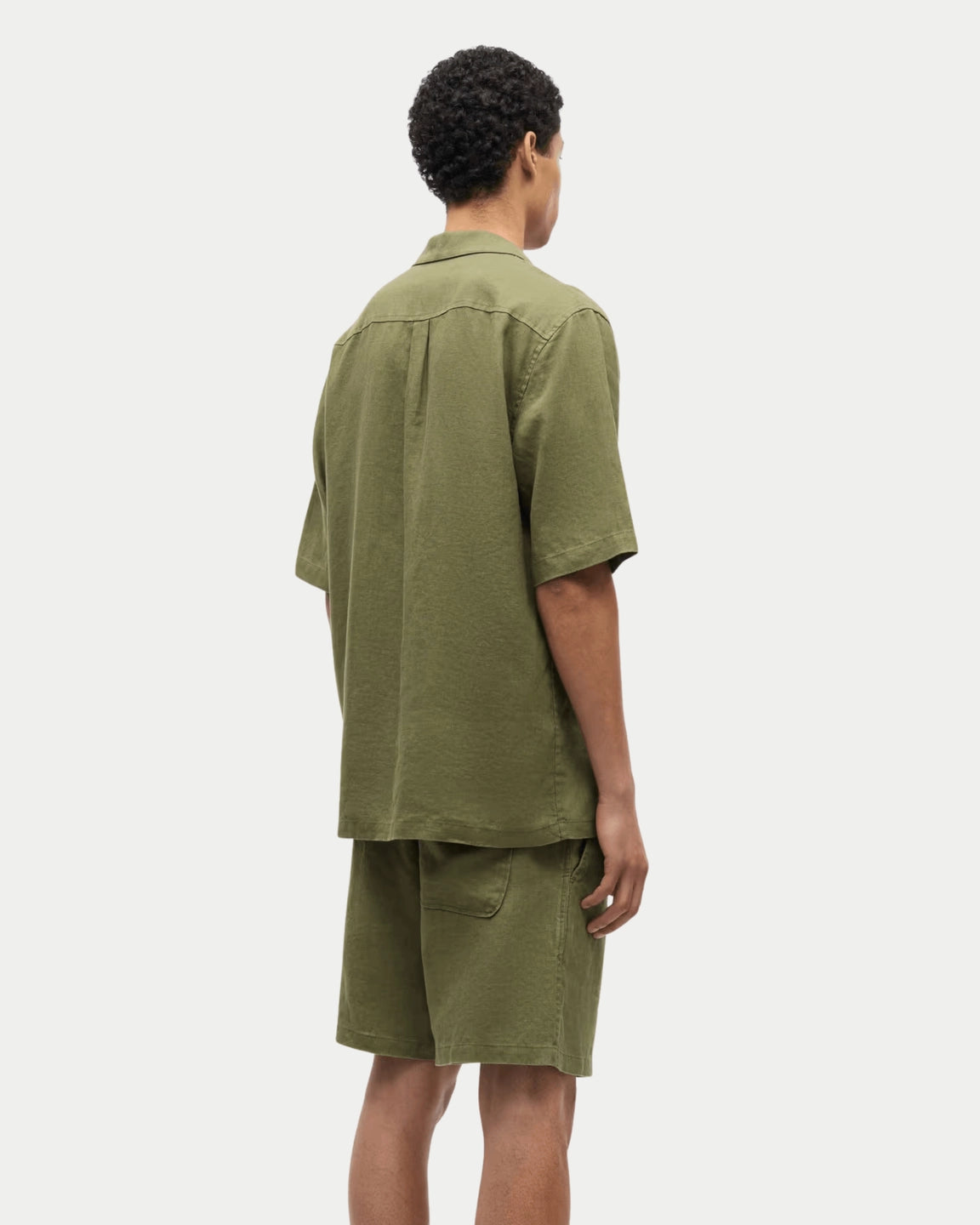 Samsøe Samsøe Sajabari Shorts Burnt Olive - Stuen Store Tilburg | De beste herenkleding en -accessoires