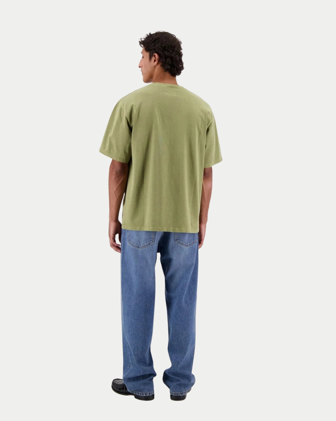 Castart Stonewash T-Shirt Khaki — comfortabel stonewashed T-shirt in een allround khaki kleur T-shirts | Stuen Store Tilburg