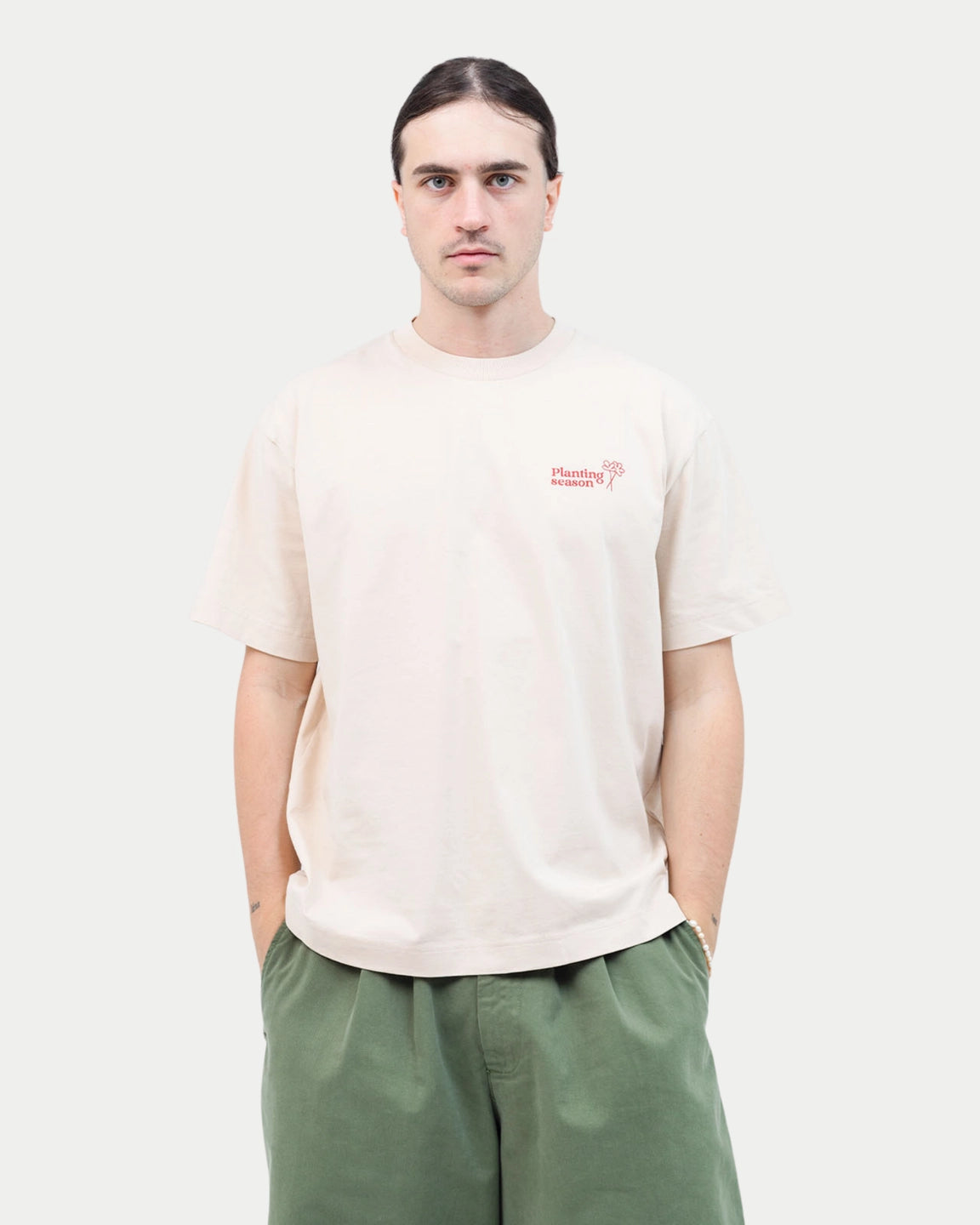 Olow T-shirt Planting Creme — Loose fit, katoen T-shirts | Stuen Store Tilburg