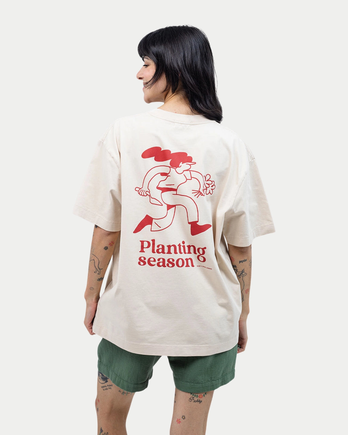 Olow T-shirt Planting Creme — Loose fit, katoen T-shirts | Stuen Store Tilburg