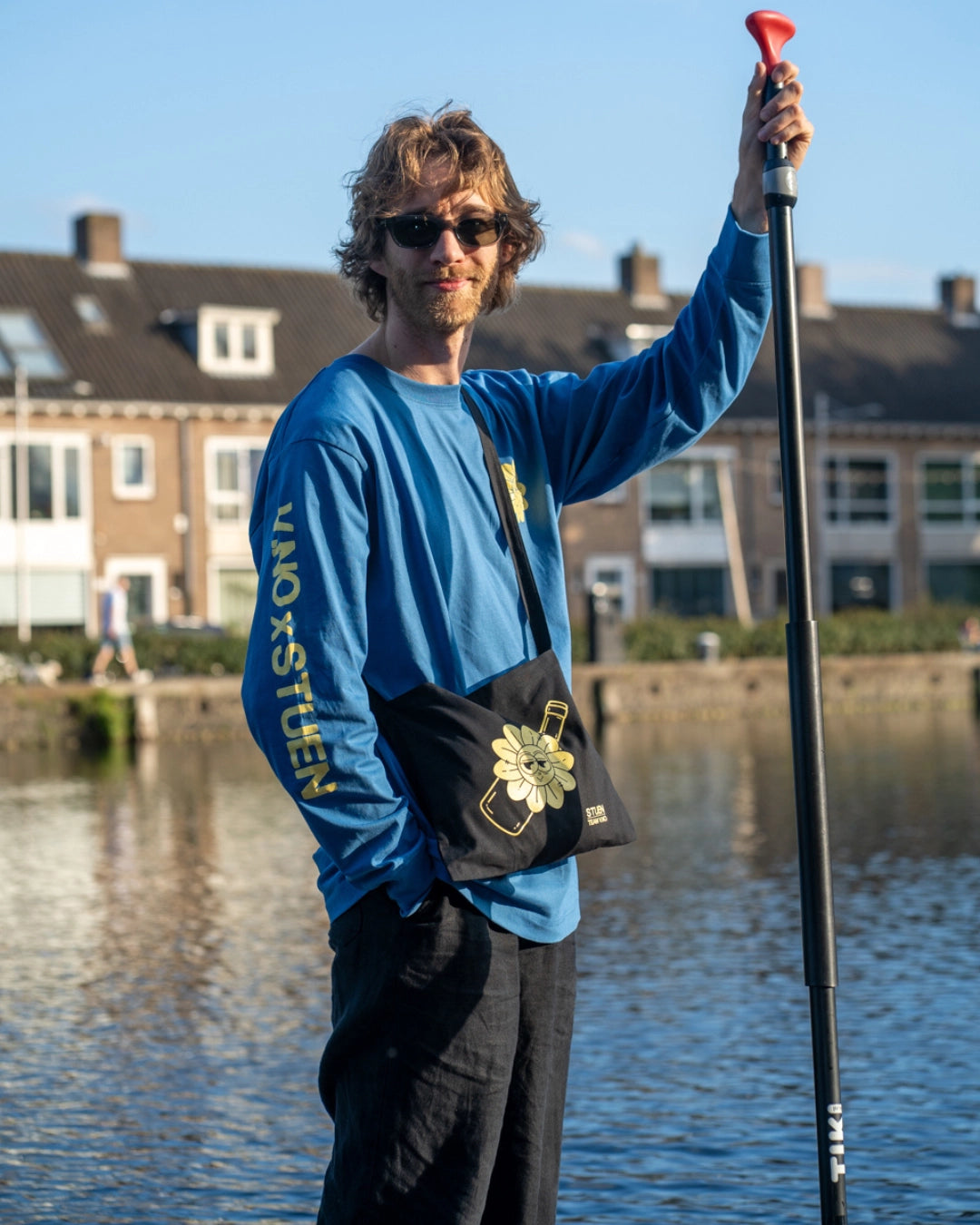 Stuen V.NO x Stuen Longsleeve Blue/Yellow, Blauwe longsleeve | Stuen Store Tilburg