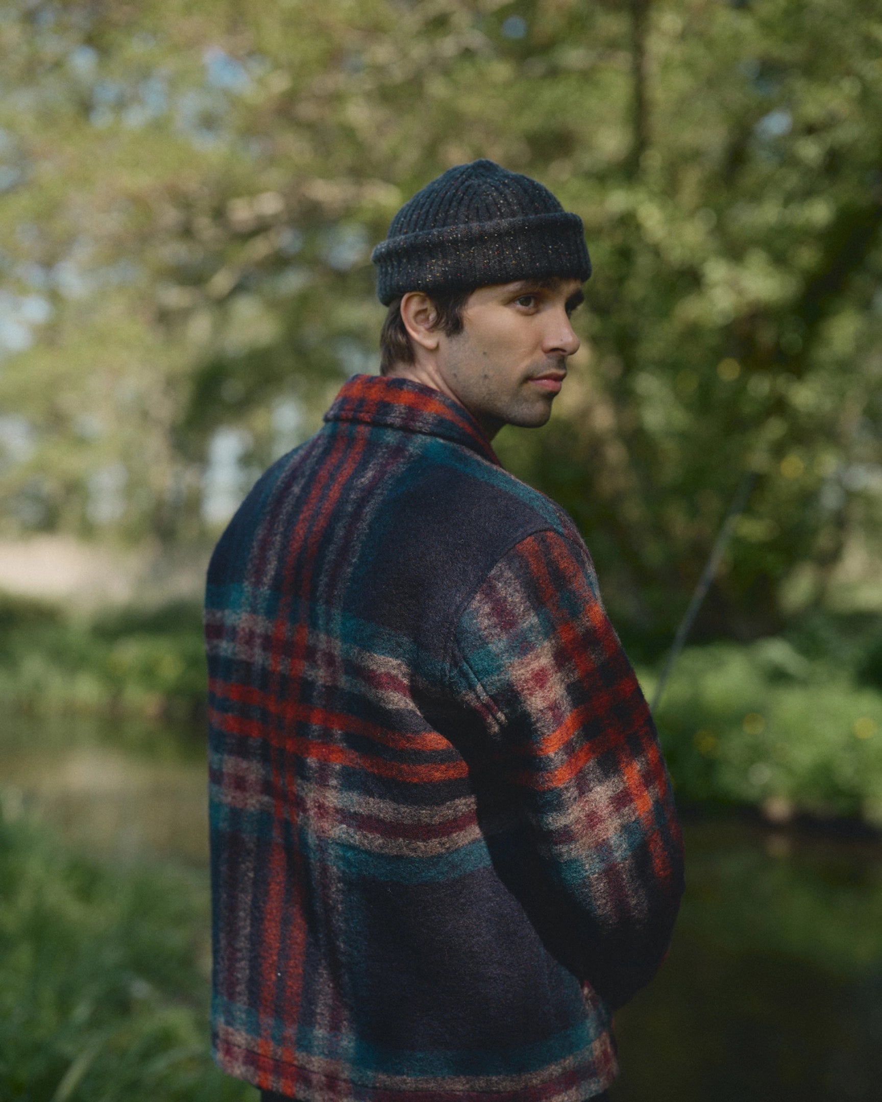 Wax London Brook Beanie Charcoal Donegal - Stuen Store Tilburg | De beste herenkleding en -accessoires