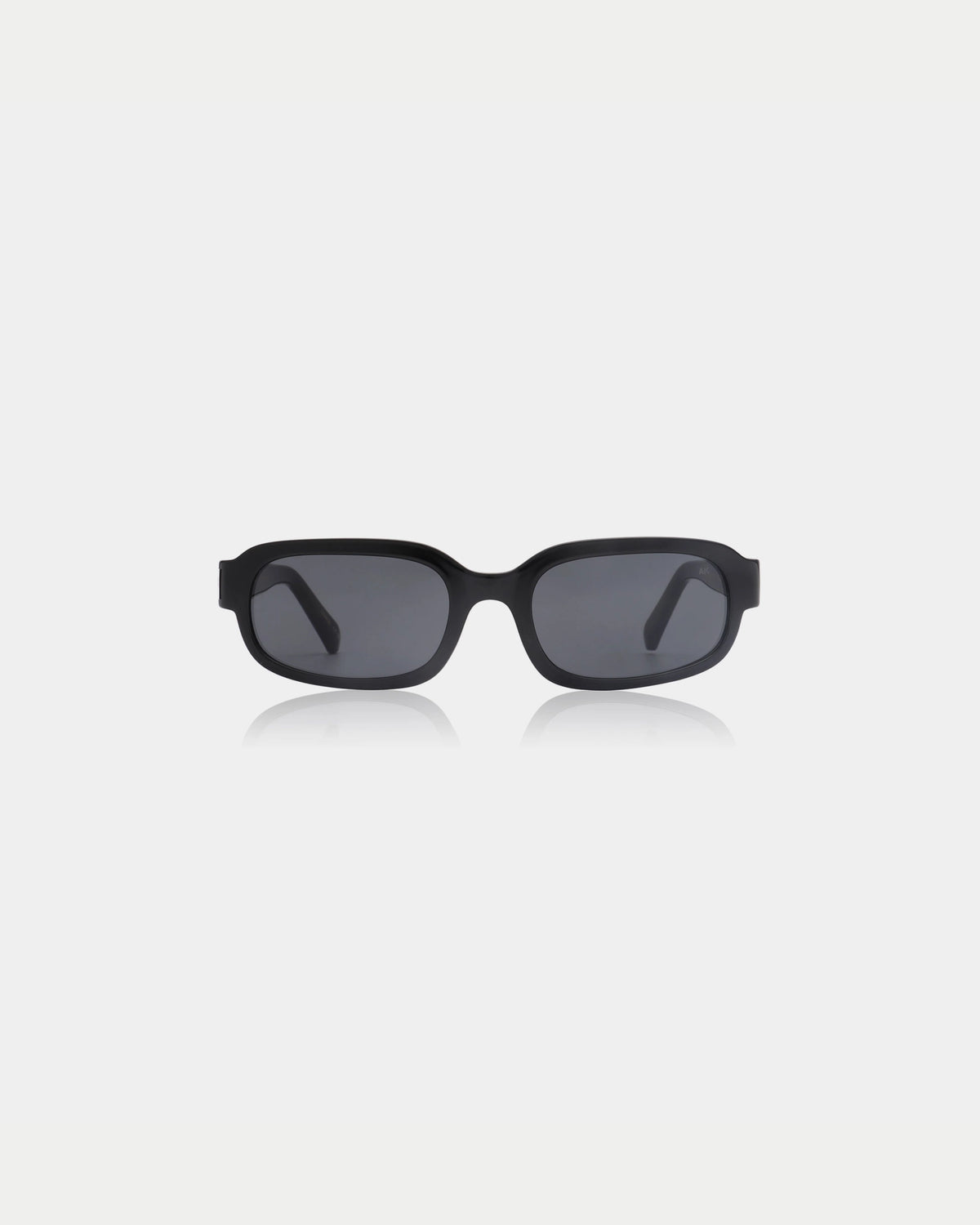 A. Kjærbede Will Black — superstrak unisex model geïnspireerd op de jaren '00 Zonnebril | Stuen Store Tilburg
