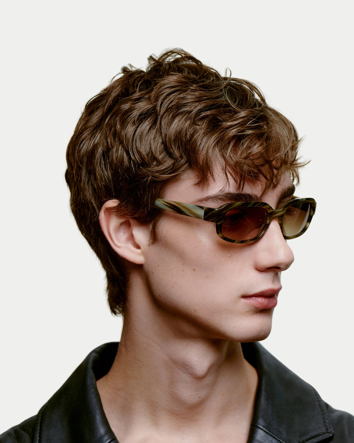 A. Kjærbede Will Striped Horn — superstrak unisex model geïnspireerd op de jaren '00 Zonnebril | Stuen Store Tilburg