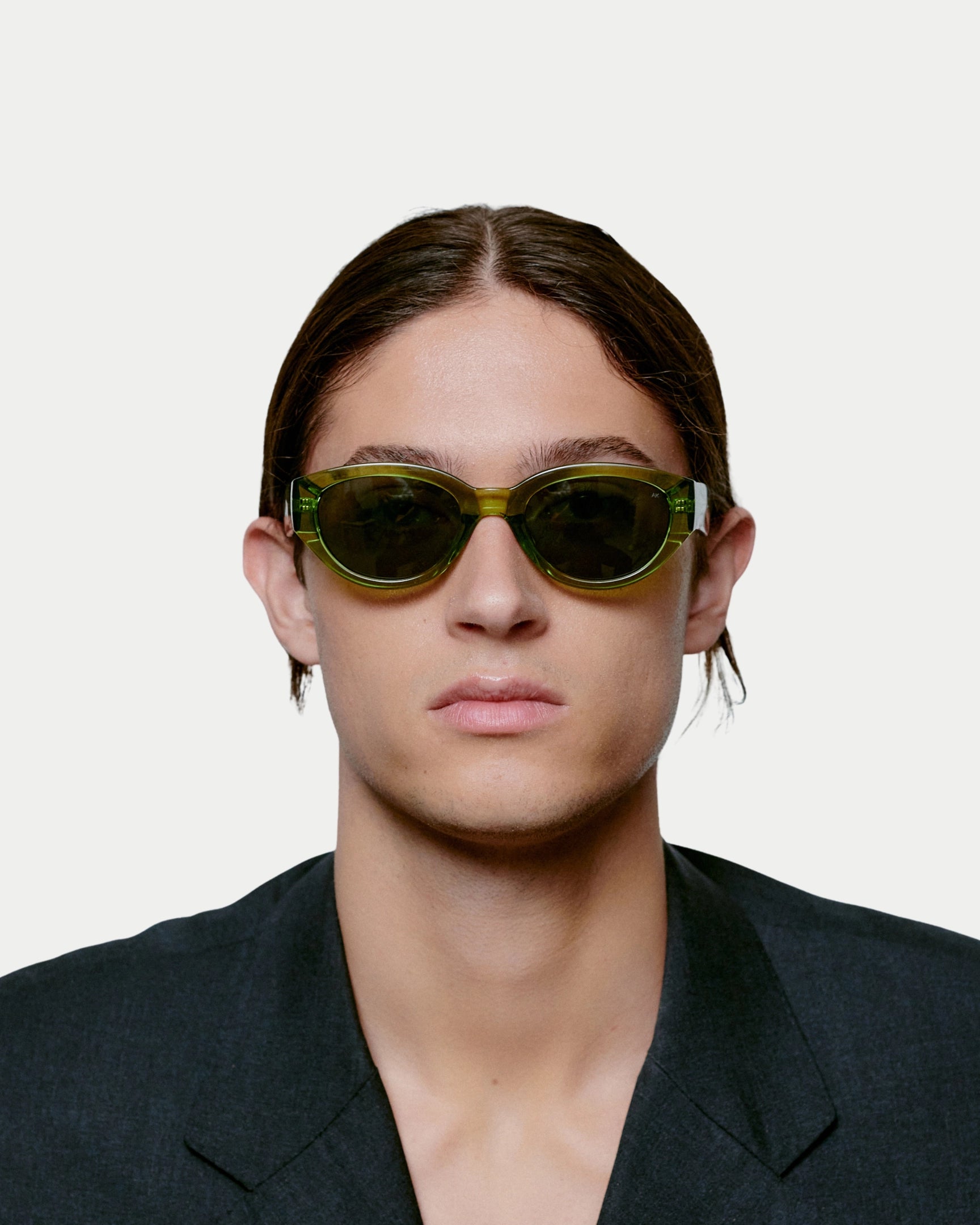 Winnie Light Olive Transparent