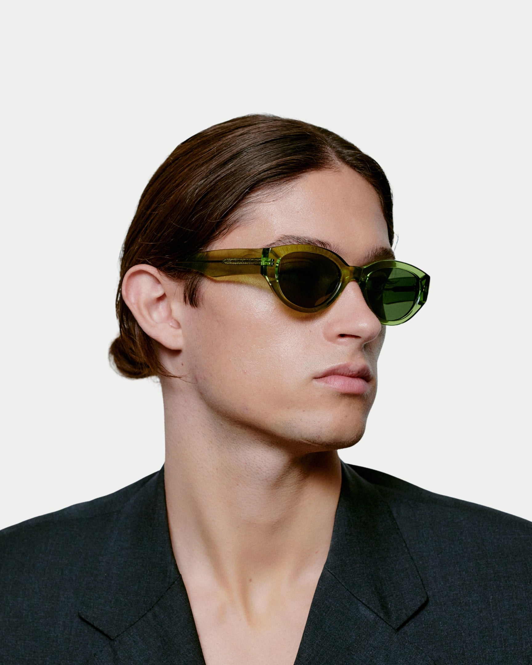 Winnie Light Olive Transparent