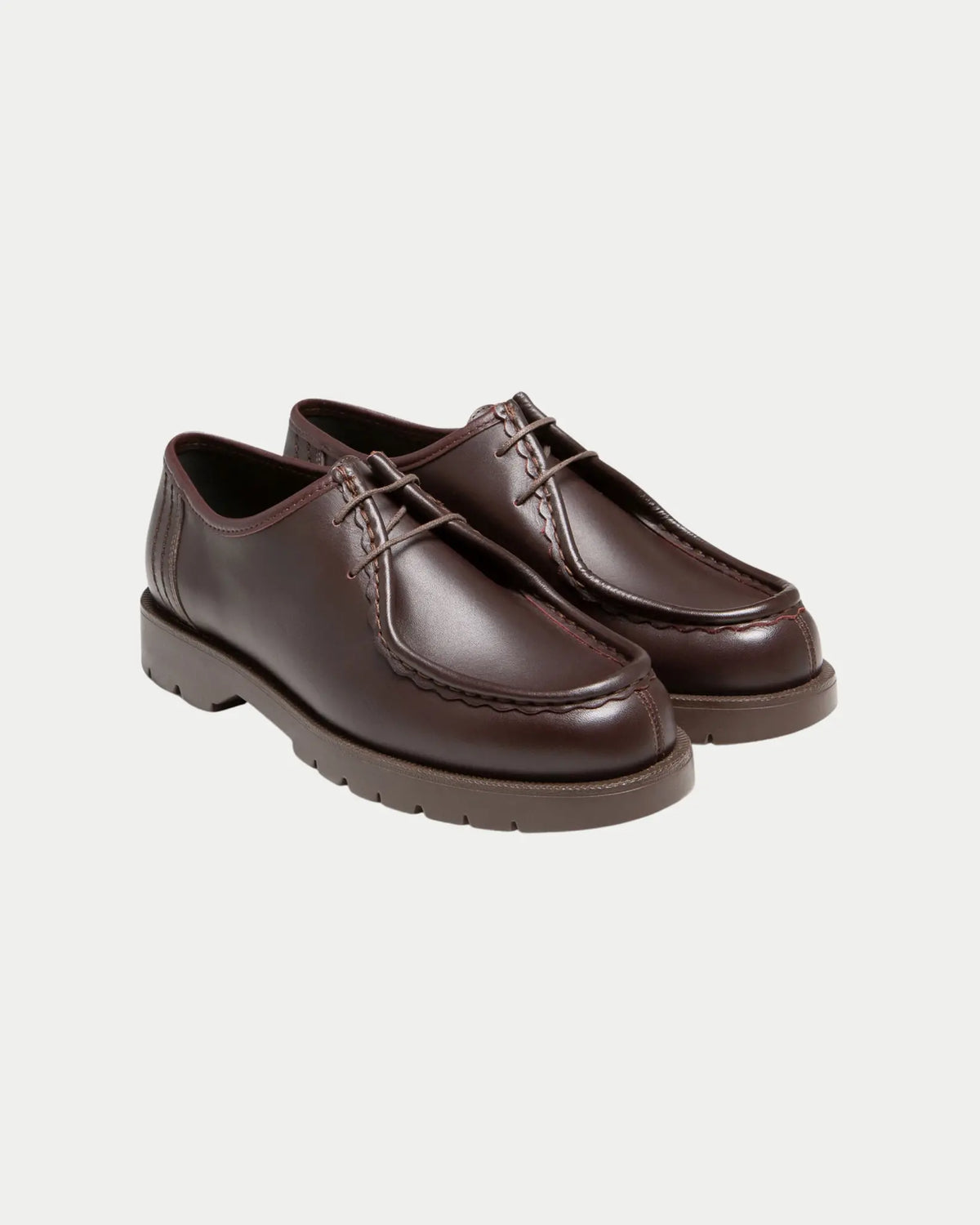 Kleman Padror Burgundy — gekartelde zoom en stiksels zorgen voor een iconische | Stuen Store Tilburg